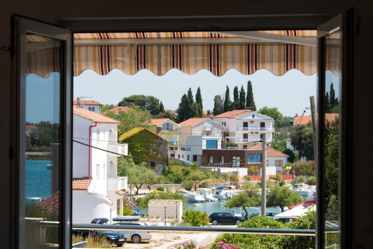 Apartments Maco Petrcane Exterior foto