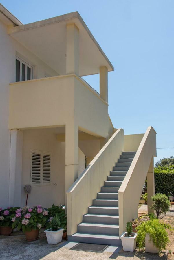 Apartments Maco Petrcane Exterior foto